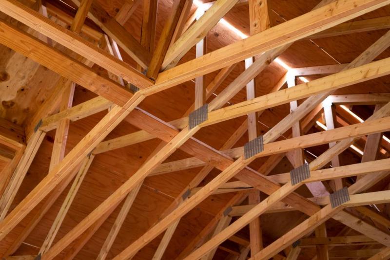 Charpente &agrave; La Haye Pesnel : tout savoir pour bien choisir